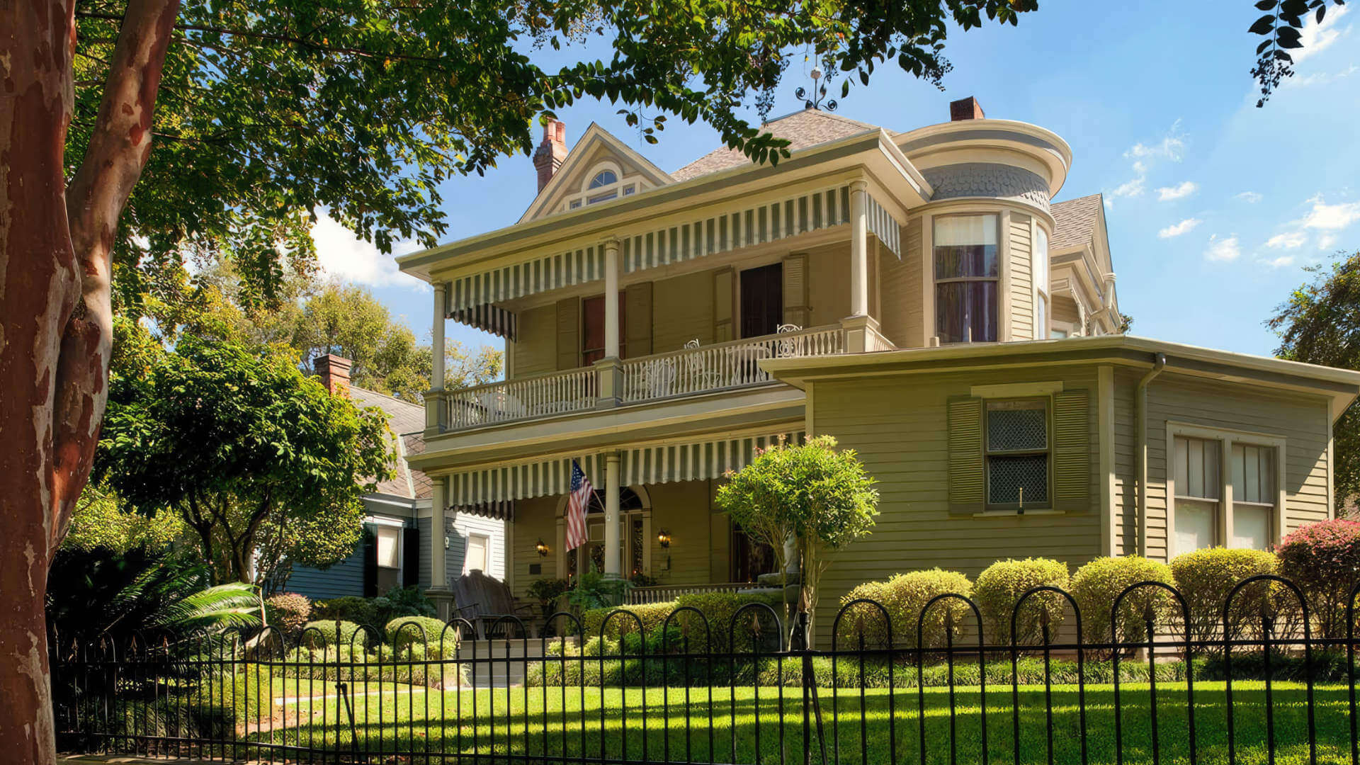 Devereaux Shields House